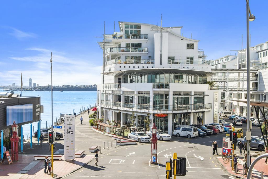 Waterfront Two Bedroom Apartment; Great Location! โอ๊คแลนด์ ห้อง รูปภาพ