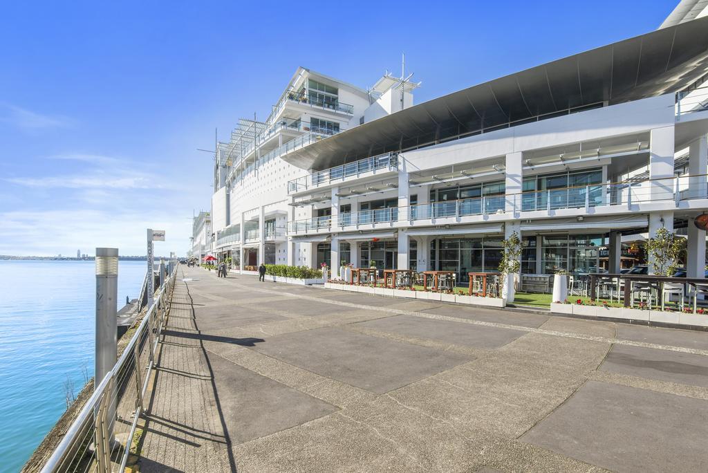 Waterfront Two Bedroom Apartment; Great Location! โอ๊คแลนด์ ห้อง รูปภาพ