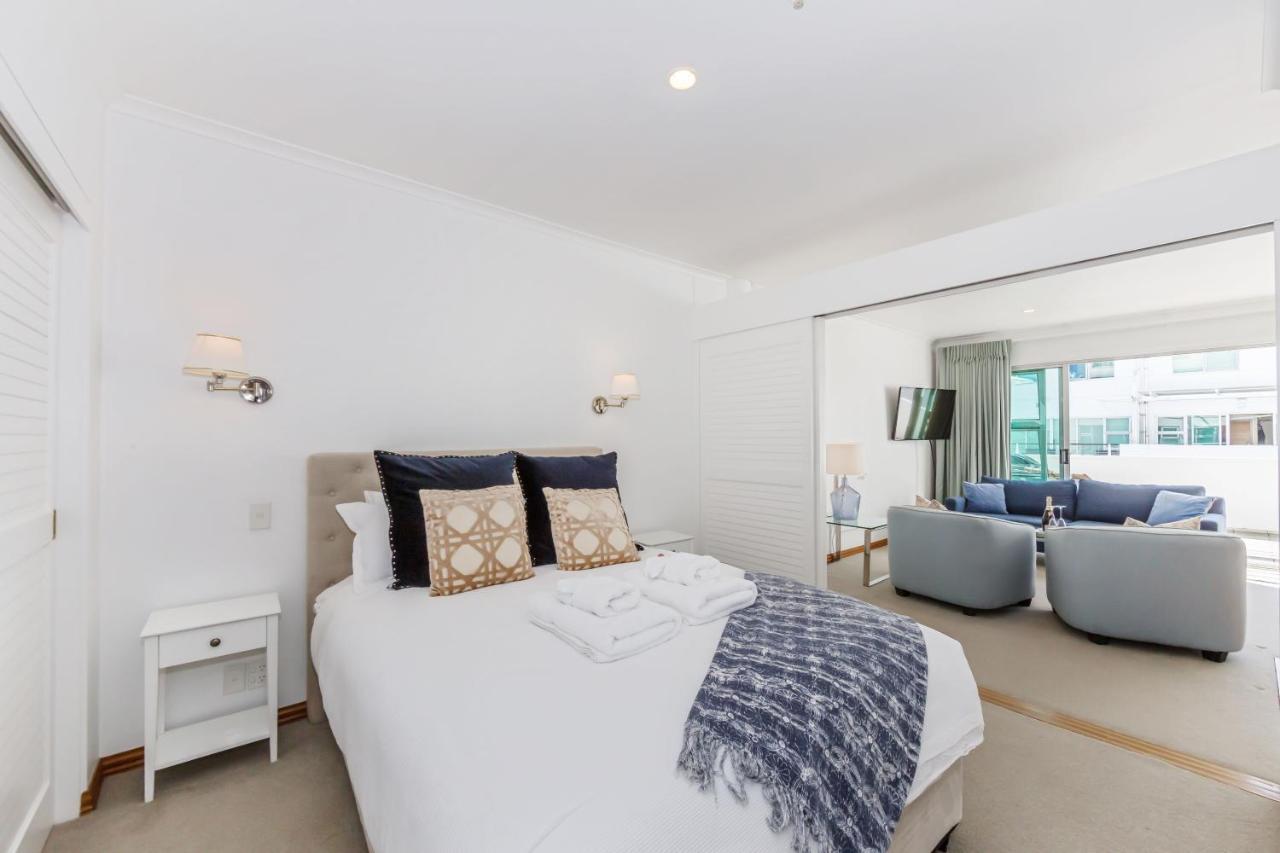 Waterfront Two Bedroom Apartment; Great Location! โอ๊คแลนด์ ภายนอก รูปภาพ
