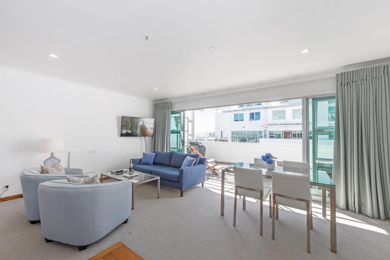 Waterfront Two Bedroom Apartment; Great Location! โอ๊คแลนด์ ภายนอก รูปภาพ